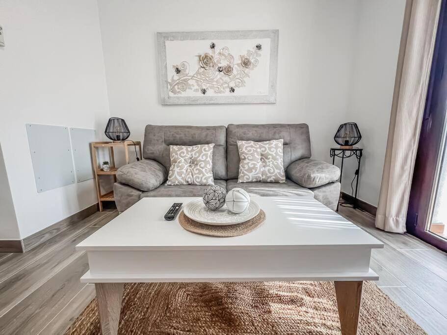 Modern 2 Bed Apartment With Pool In Frigiliana Esterno foto