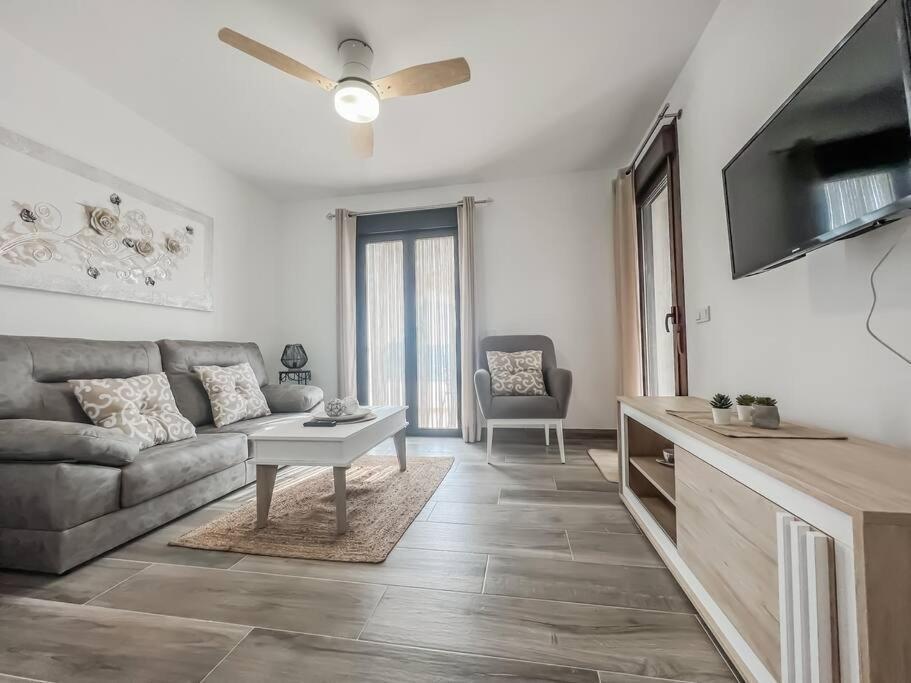 Modern 2 Bed Apartment With Pool In Frigiliana Esterno foto
