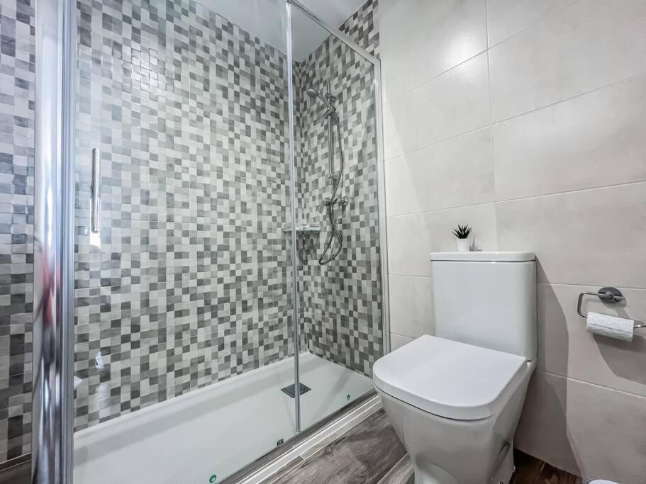 Modern 2 Bed Apartment With Pool In Frigiliana Esterno foto