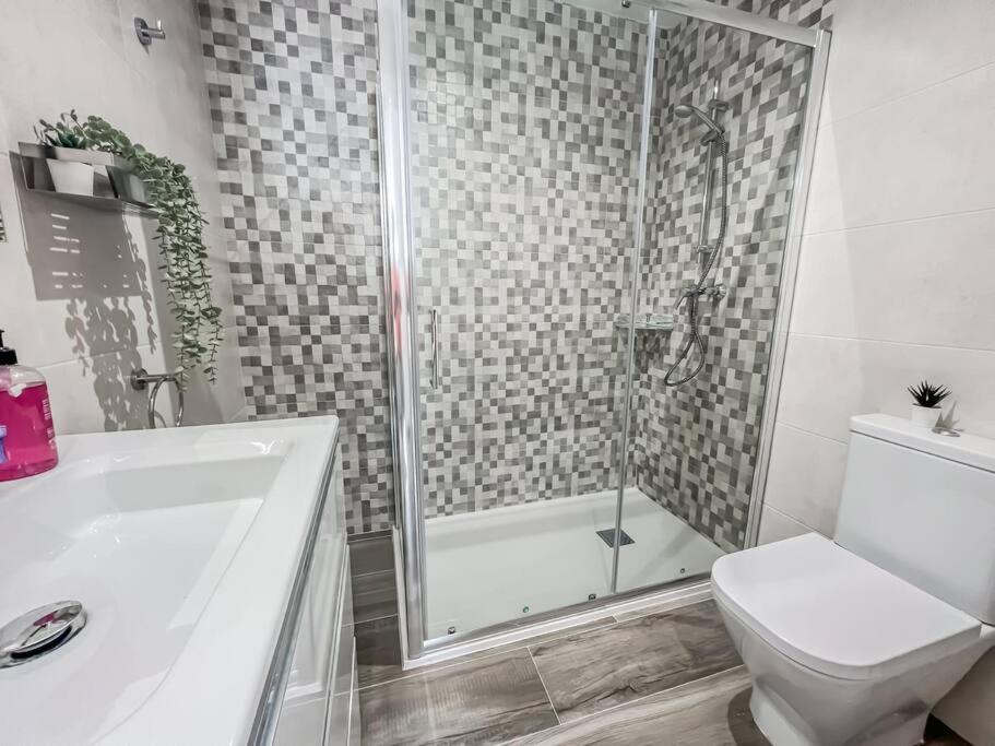 Modern 2 Bed Apartment With Pool In Frigiliana Esterno foto