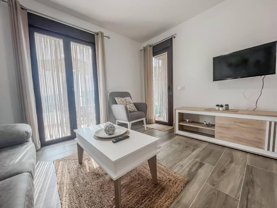 Modern 2 Bed Apartment With Pool In Frigiliana Esterno foto